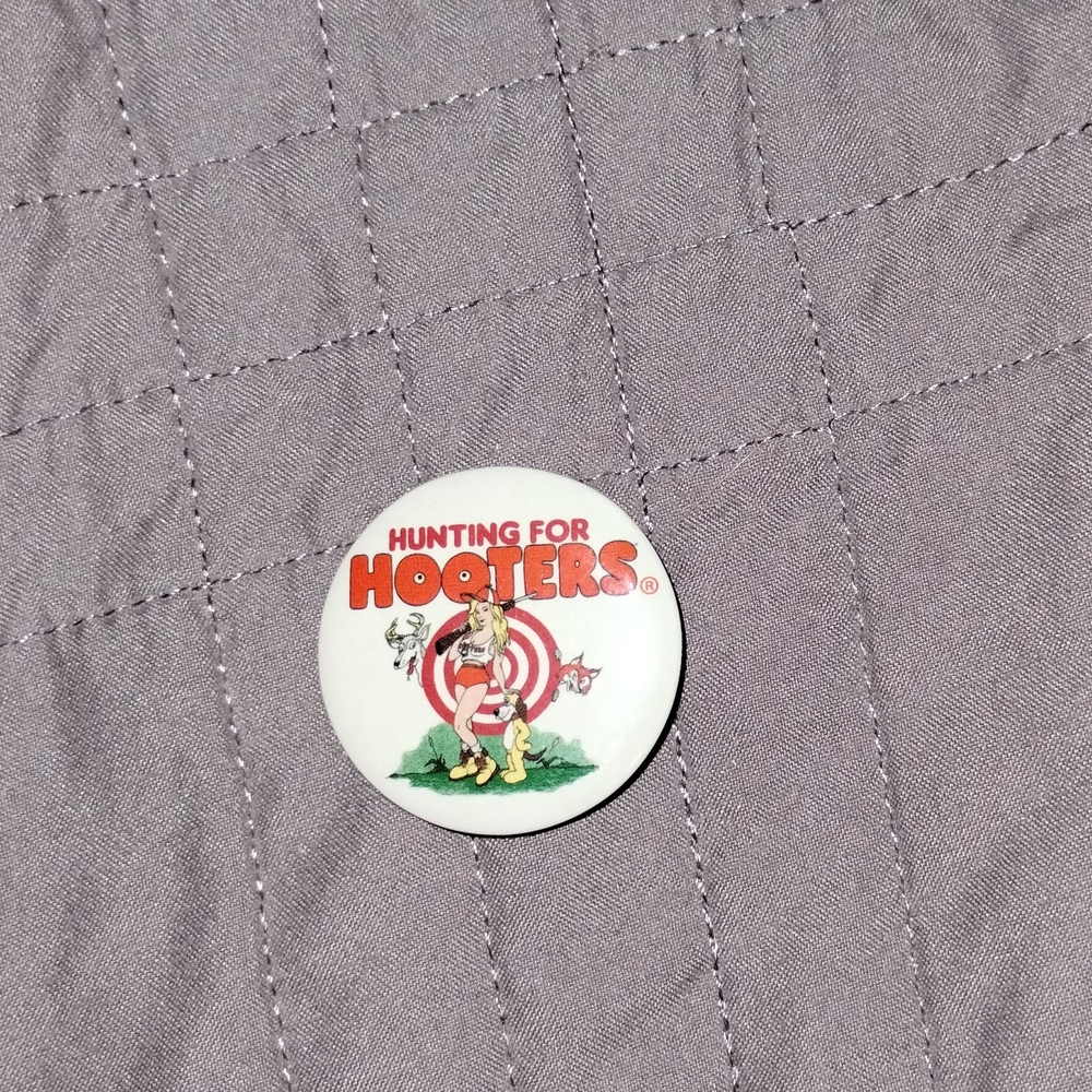 Hooters White and Red Button Pin